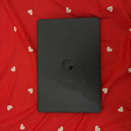 Vendo Notebook Hp 256r G9 Ci5 15.6 Hd Intel® Iris 256gb 16gb W11