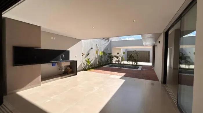Casa *