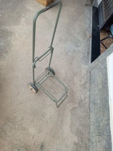 Carrinho para você comprar coisas diversas corra, só tenho esse!