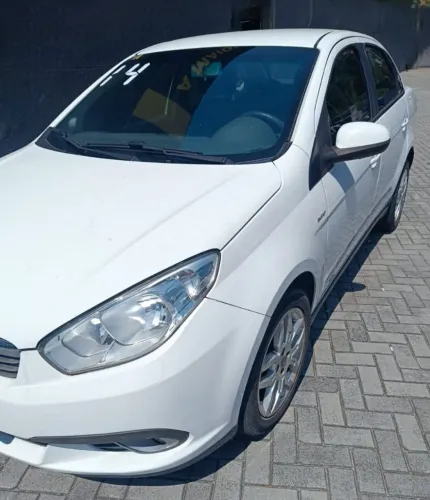 Fiat Grand Siena Essence Dual. 1.6 Flex 16V 2014
