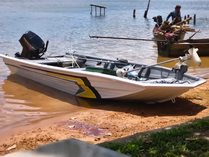 Flash Bass 500 oportunidade barco barato 