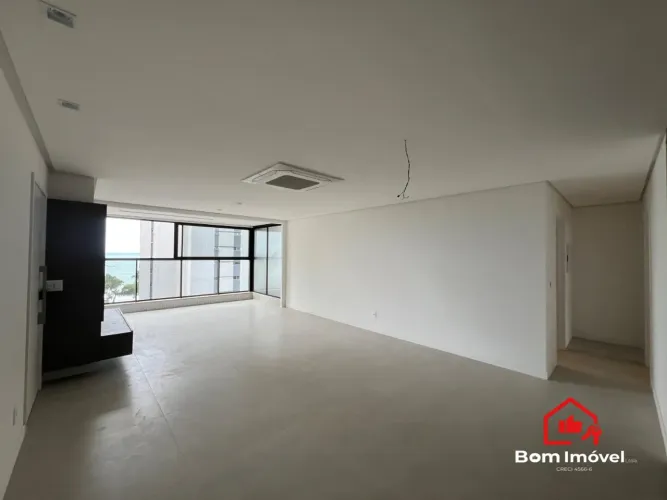 Apartamento para locação na Rua dos Navegantes, com 131m², 3 suítes, 2 vagas de garagem e