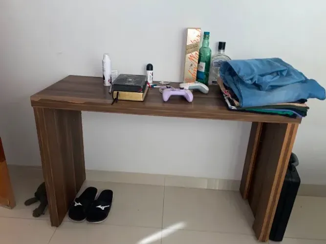 MESA DE MADEIRA