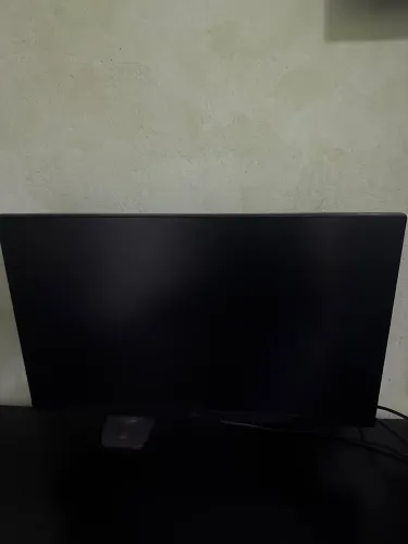 Monitor LG 24 (144Hz) Com braço articulado 