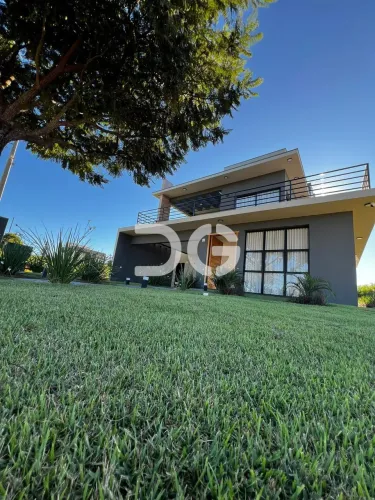 Casa à venda em Itaí, Riviera de Santa Cristina III, com 3 quartos, com 196 m²