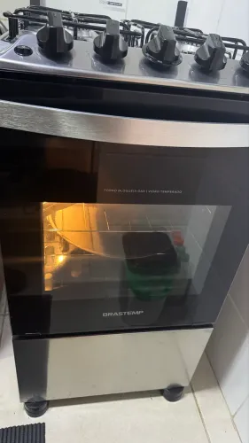 Vende-se fogão semi novo