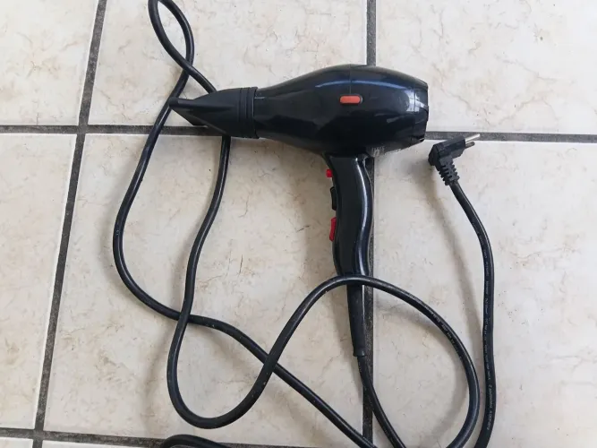Secador de cabelo 