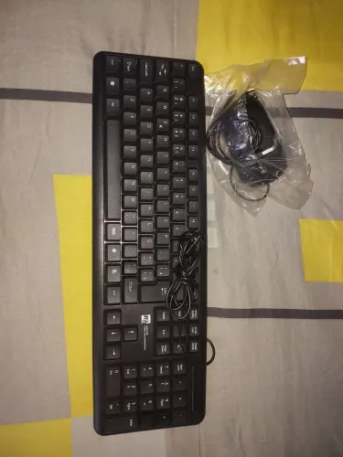 Teclado Select R8 ZERO R$:35,00