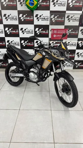 XRE 300 Adv
