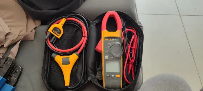 Alicate amperímetro Fluke 376 FC