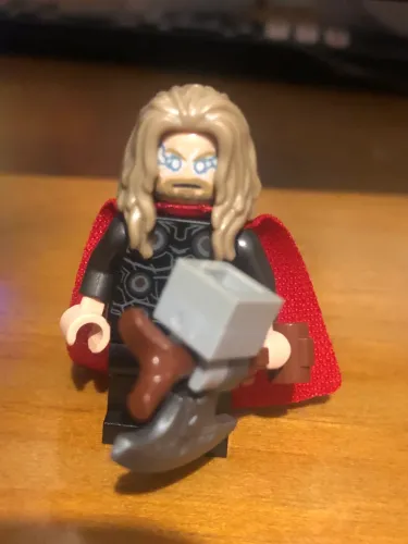 Minifigura LEGO Original Thor endgame 76192