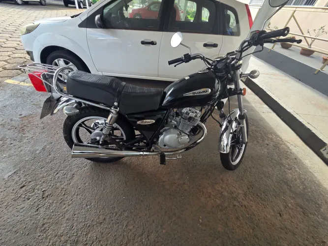 SUZUKI INTRUDER 125 BAIXA QUILOMETRAGEM