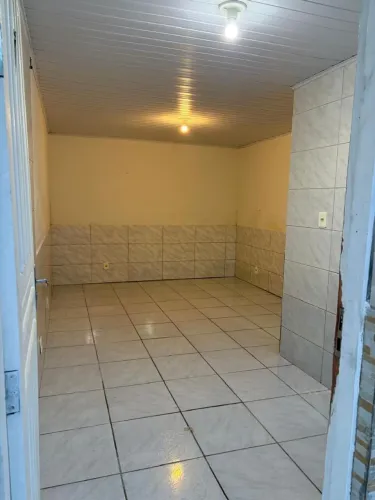 Aluga-se quitinete em Forquilhinha São José