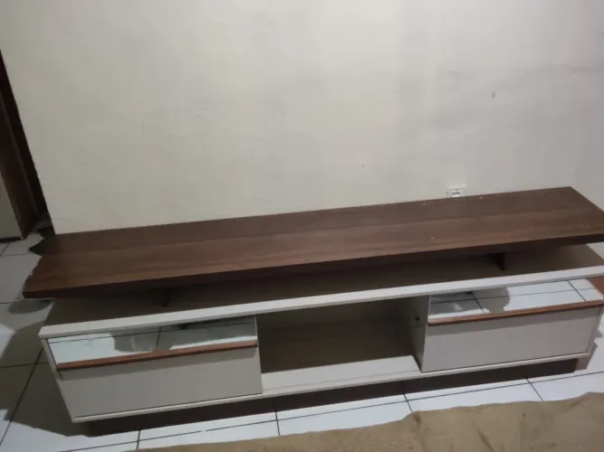 Vendo esse lindo rack para sala ou quarto