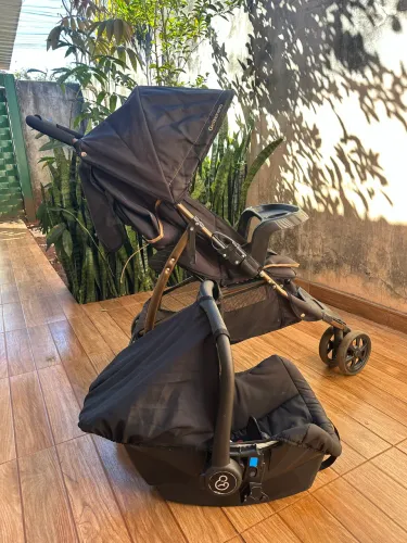 Carrinho e bebê conforto galzerano
