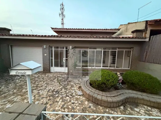Casa com 3 dormitórios à venda, 240 m² por R$ 680.000,00 - Sousas - Campinas/SP