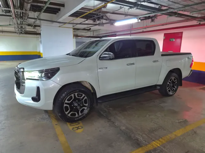 Toyota Hilux CD SRX 4X4 2.8 TDI 16V Diesel Aut. 2021