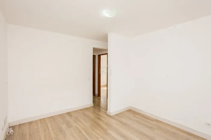 APARTAMENTO com 2 dormitórios à venda com 50.87m² por R$ 225.000,00 no bairro Sítio Cercad