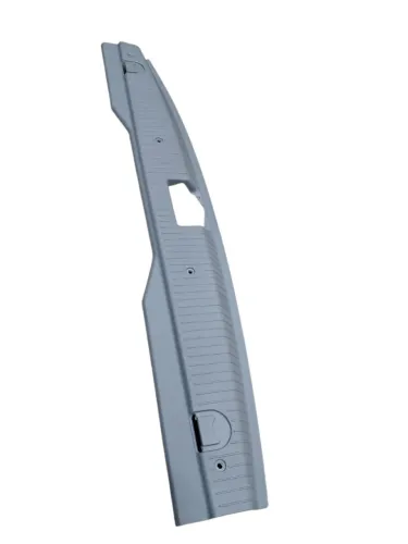 Soleira Moldura Inferior Porta Malas Gm Meriva 2003 A 2012