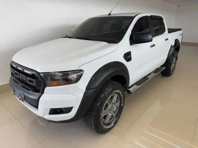 Ford Ranger XLS 2.2 4X2 CD Diesel Aut. 2017