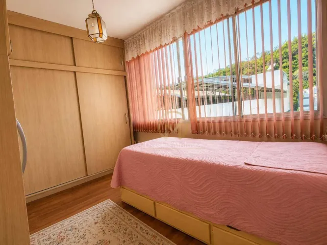 Excelente APARTAMENTO a venda no Centro de Petrópolis