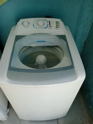 Vendo máquina de lavar roupa 10 kilos Eletrolux