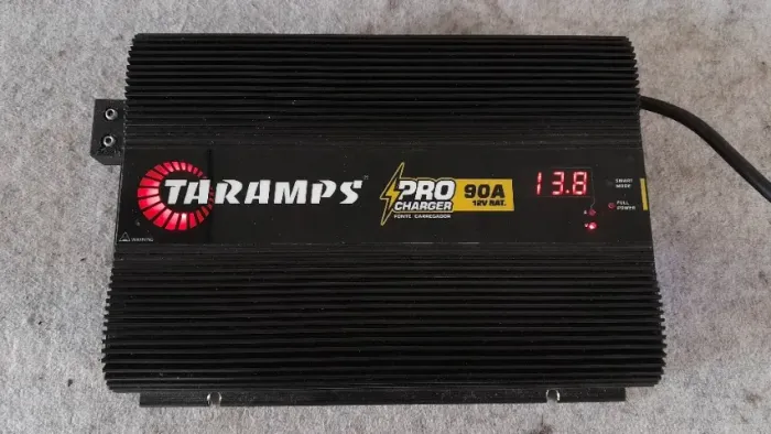 Fonte Automotiva Taramps Pro Charger 90 Amperes