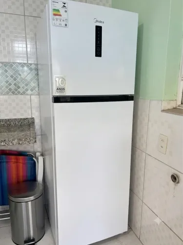 Geladeira mídia - 220v