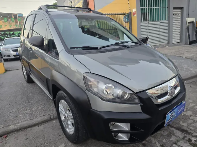 Fiat Idea Adv./ Adv.lock.dualogic 1.8 Flex 5P 2013