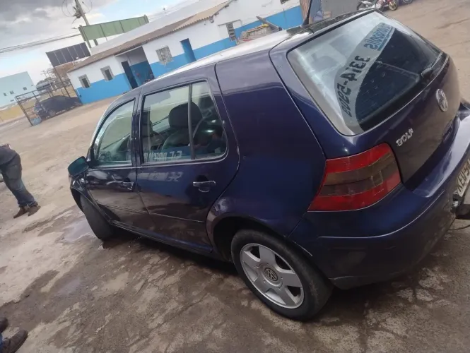 Volkswagen Golf 1.6 MI/ 1.6 MI Gener./black & Silver 2002