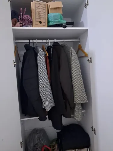 Guarda roupa 6 portas branco, em ótimo estado. 