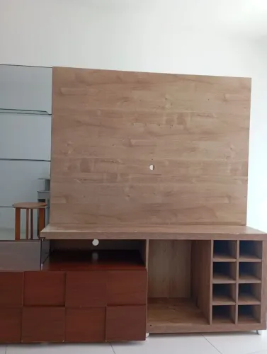 Rack com painel - estante em otimo estado