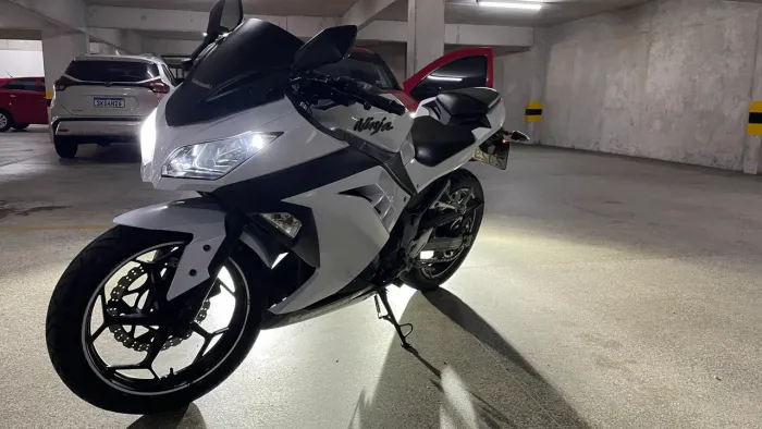 Vendo Kawasaki Ninja 300