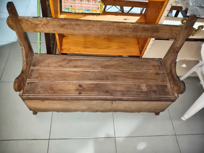 Baú de Lenha Antigo - Peça Rústica Exclusiva para Decoração!