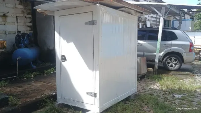 Baú térmico em Eps. Sem refrigeração.