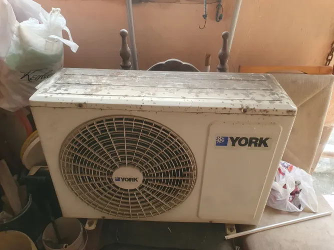 Vendo ar condicionado (defeito)