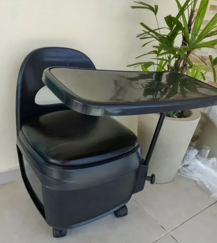 Cadeira de Manicure 