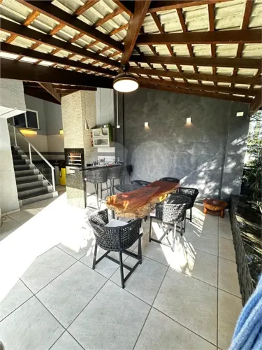Casa à venda com 3 suítes no condomínio Belvedere 2, Votorantim - SP