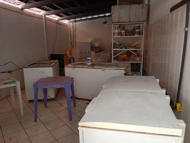 Vendo fábrica de picolé completa. 75,00 mil .