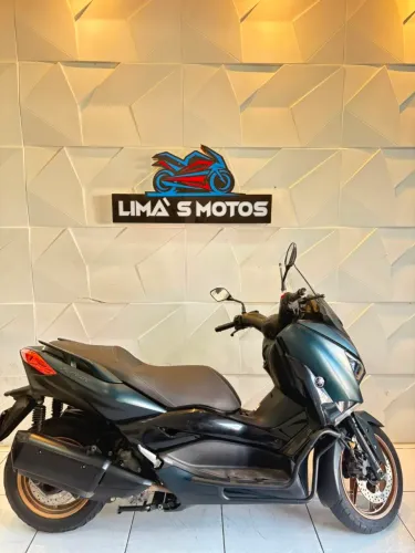 VENDO OU TROCO YAMAHA XMAX 250 2023 ( LIMAS MOTOS)