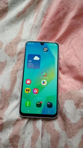 Troco celular por geladeira ,9 meses de uso sem marcas em perfeito estado . Samsung A16