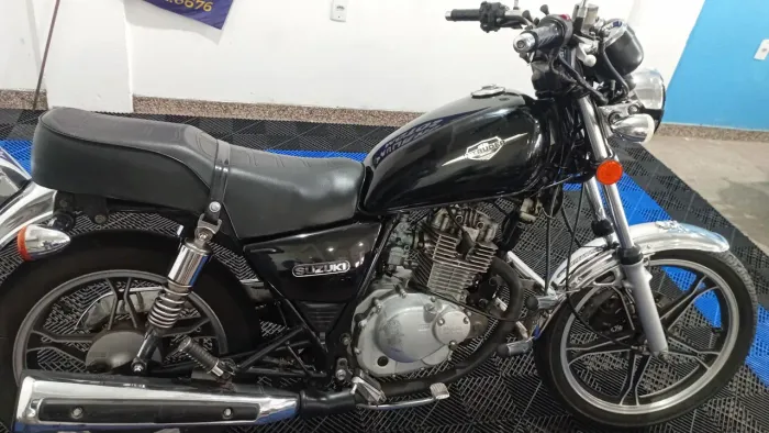 SUZUKI 125  intruder 125 2013 