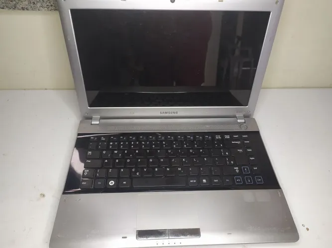 Notebook Samsung i7, 120GB SSD, 8GB RAM, Placa de vídeo 1GB