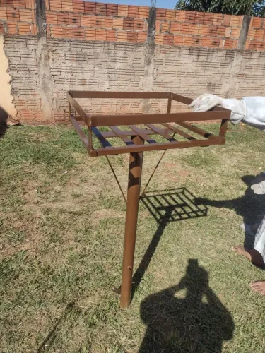 Lixeira de calçada reforçada 