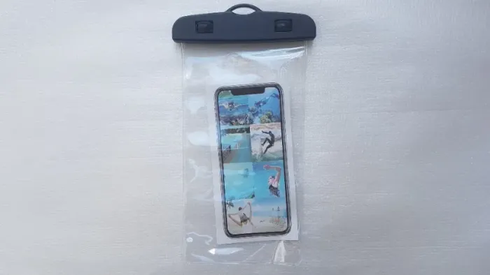 Capa Protetora Água para Celular Piscina