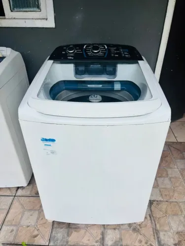 Máquina de lavar Electrolux 16 kg