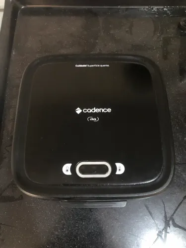 Sanduicheira Cadence Click semi-nova (usada por 2 meses, em perfeito estado)