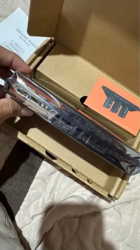 Switch Gerenciável KeepLink 8ports 2.5G + 1porta SFP+