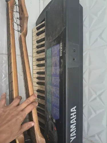 Violão teclado 
