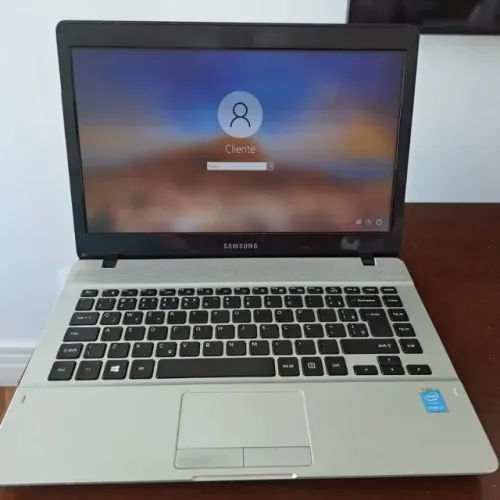 Notebook Samsung Core i3